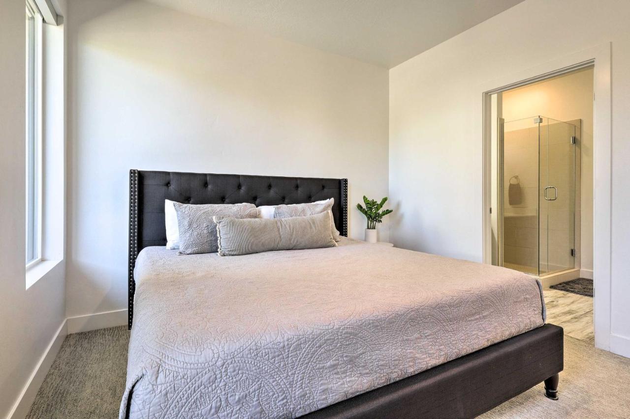 Sunny Resort Townhome And Balcony And Pool Access เซนต์ จอร์จ ภายนอก รูปภาพ