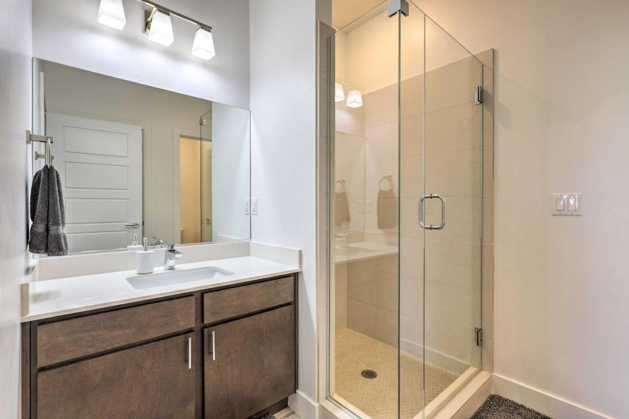 Sunny Resort Townhome And Balcony And Pool Access เซนต์ จอร์จ ภายนอก รูปภาพ