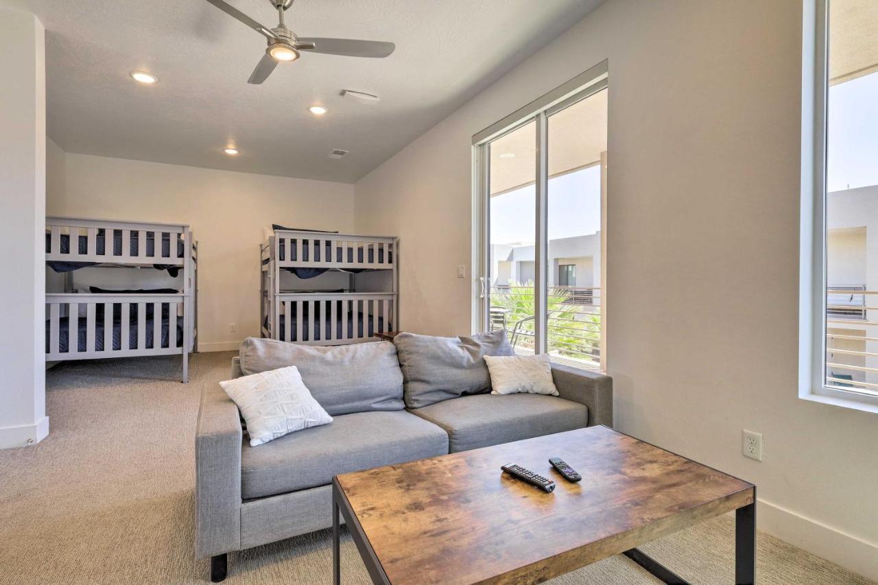 Sunny Resort Townhome And Balcony And Pool Access เซนต์ จอร์จ ภายนอก รูปภาพ
